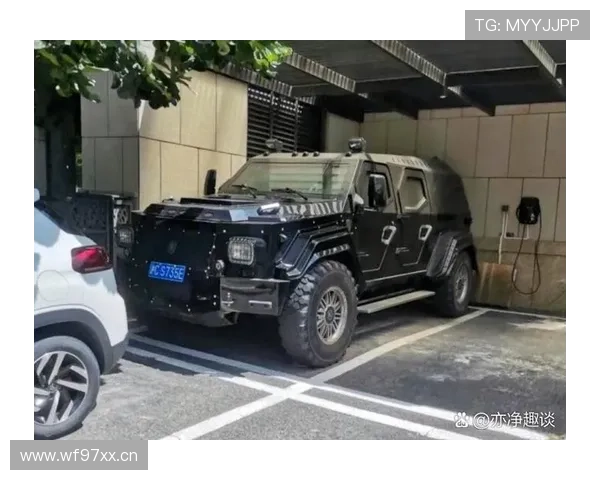 姚明退役后住的那栋别墅，光车库就能塞下整个小区的车